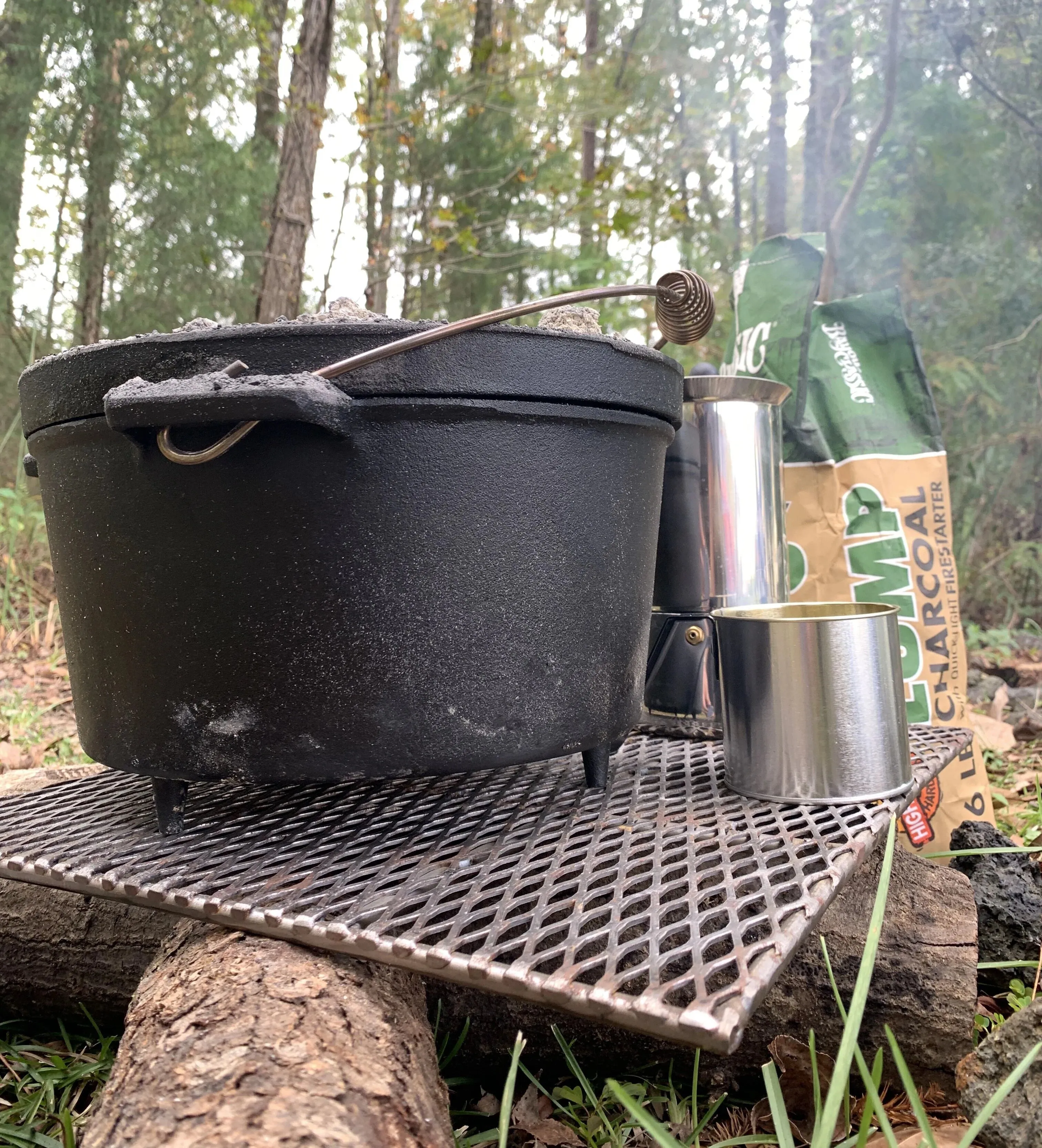 8-Qt Cast Iron Camp Dutch Oven with Feet