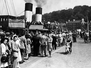 Doon the watter (Print 1948 ROTHESAY HEATWAVE)