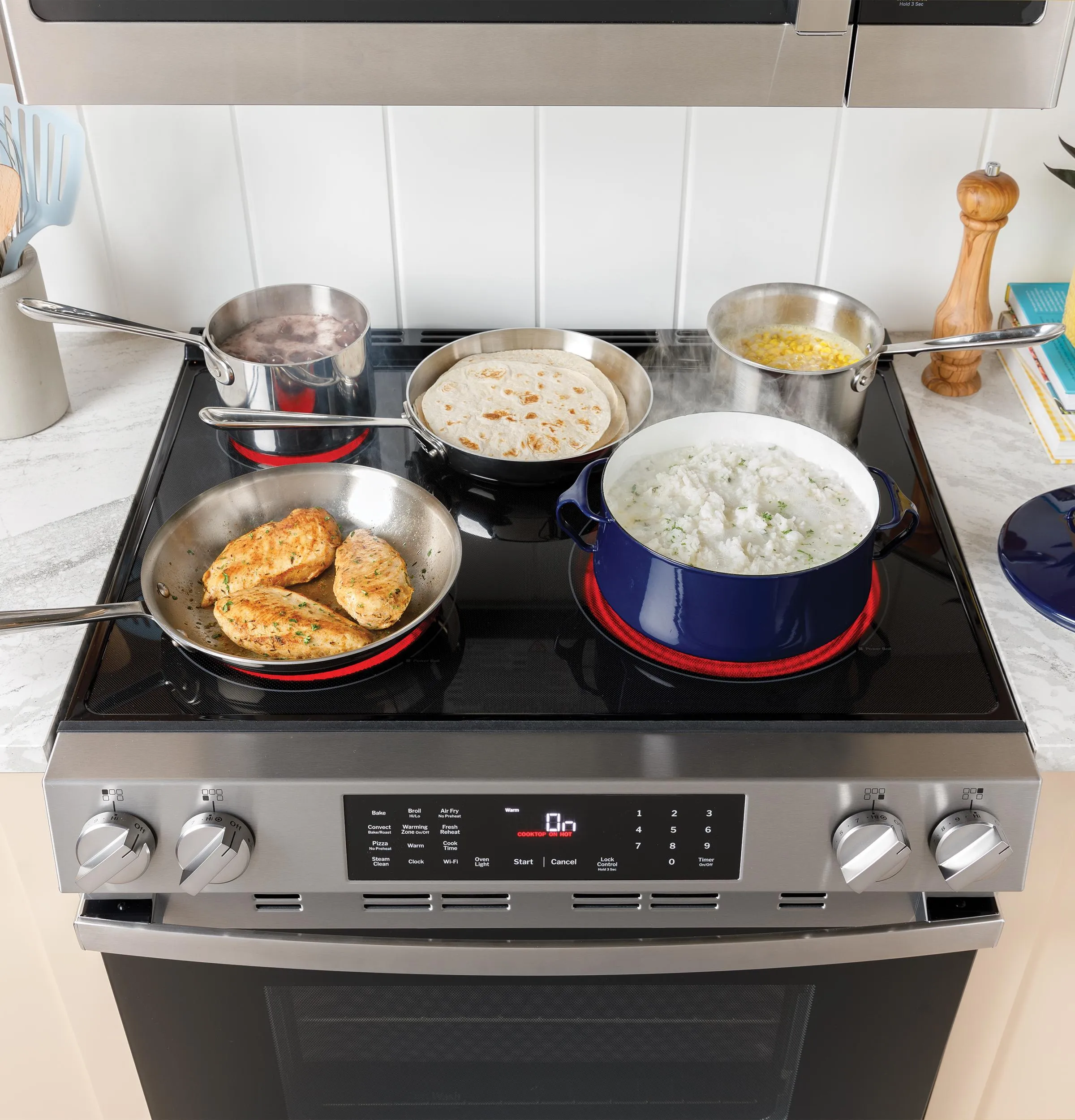 GRF500PVBB GE® 30" Free-Standing Electric Range with Crisp Mode