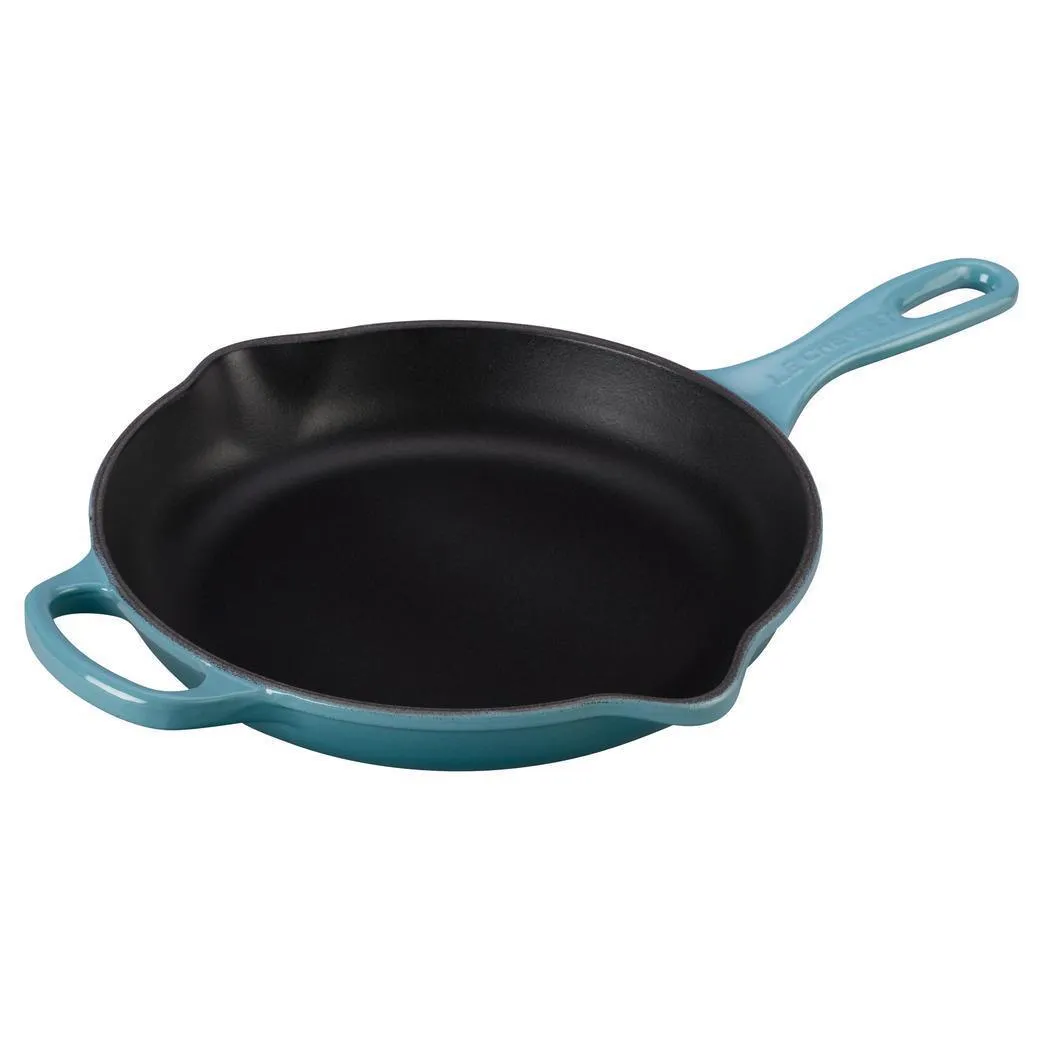 Le Creuset 9″ Signature Cast Iron Handle Skillet