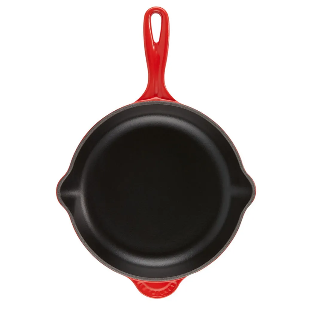 Le Creuset Classic Skillet, 9"