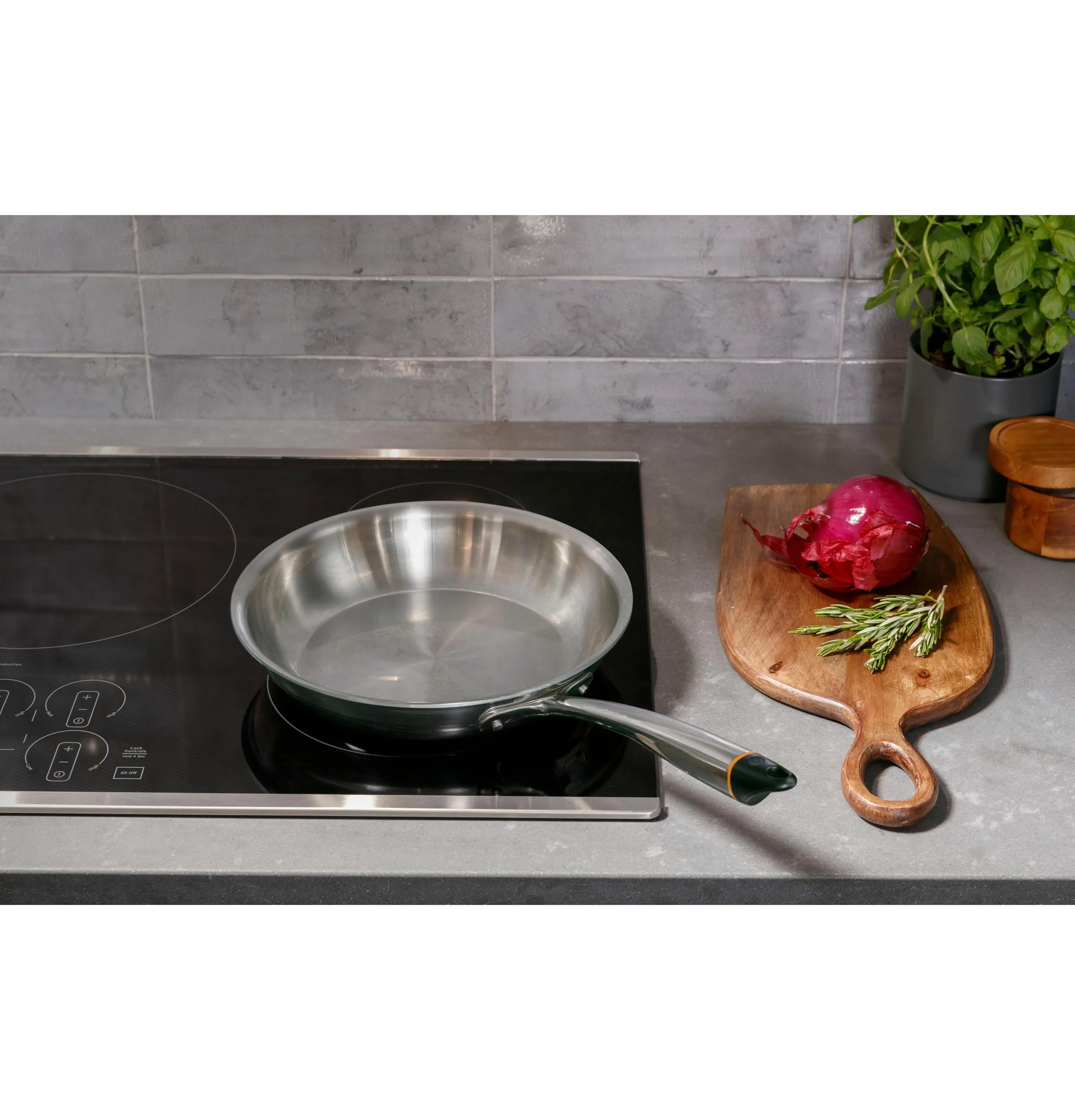 PHP9036DTBB GE Profile™ 36" Built-In Touch Control Induction Cooktop