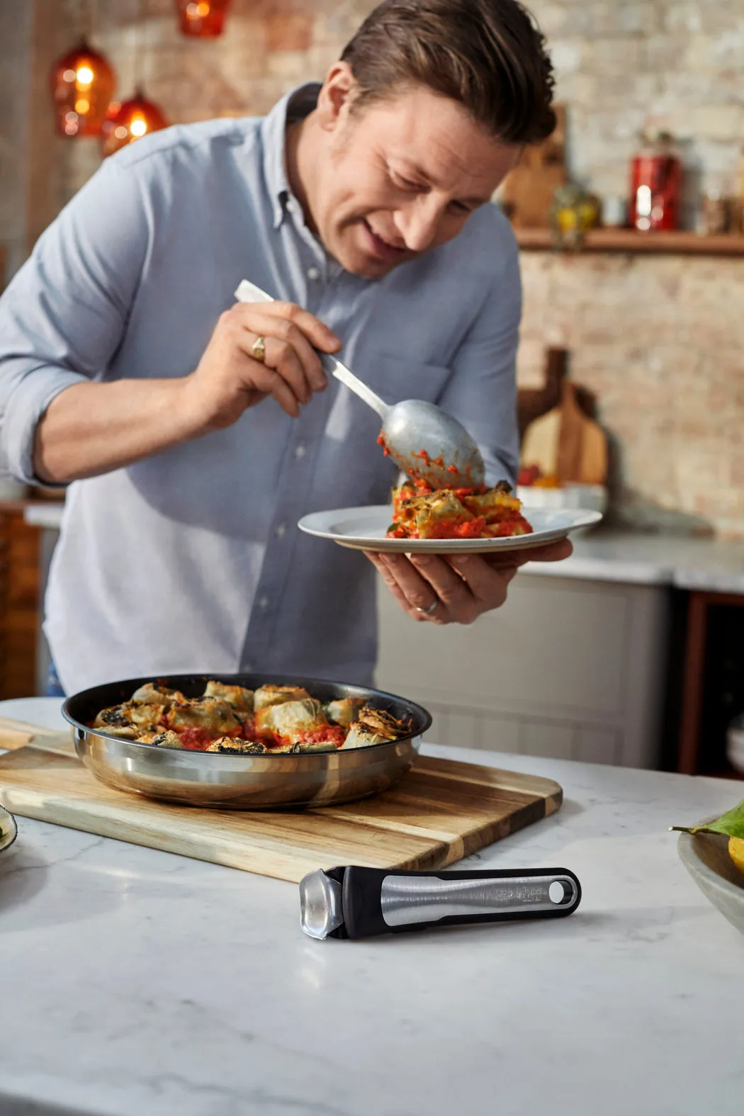 User manual and frequently asked questions Jamie Oliver by Tefal Ingenio Stainless Steel Induction 3pc Frypan Set