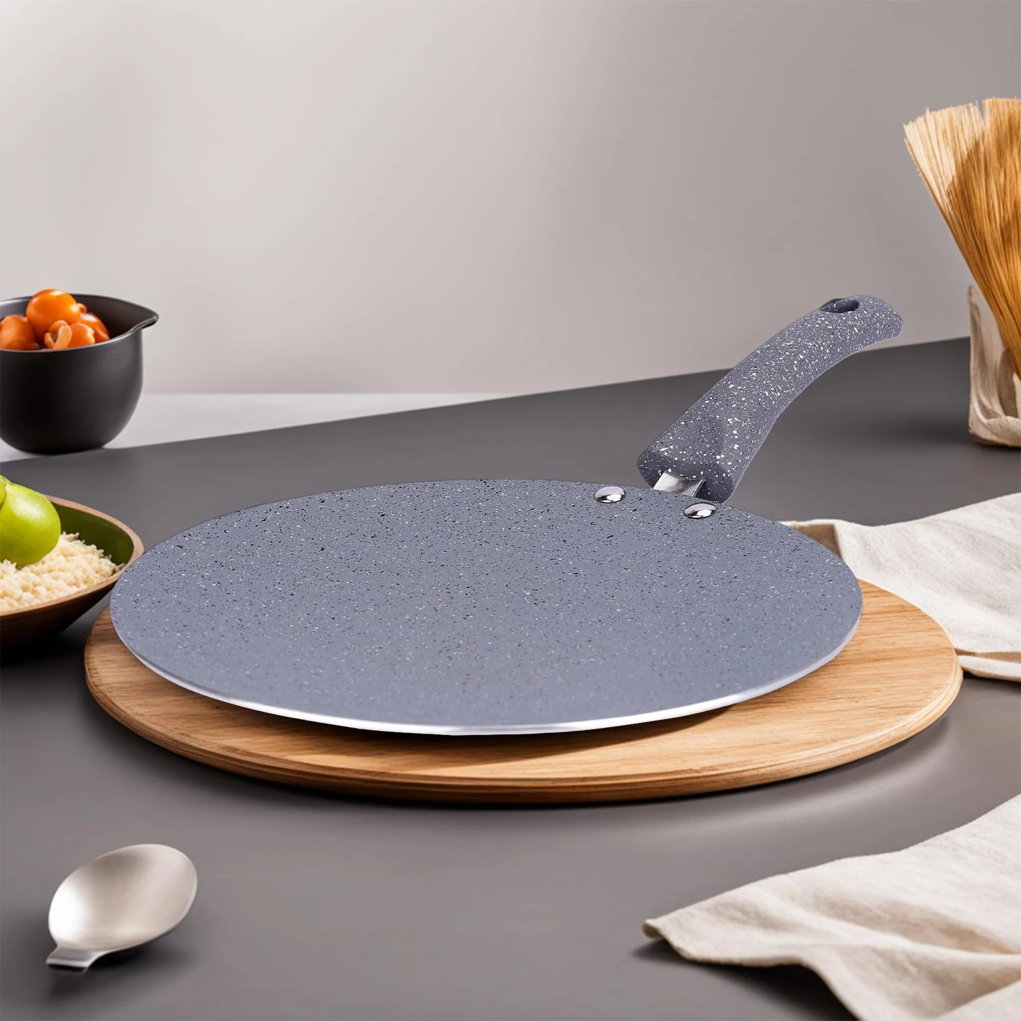 USHA SHRIRAM (26cm Lunar Haze Non Stick Roti Tawa with Riveted Handle | High Grade Aluminium | Scratch Resistant Surface | Roti Nonstick Big Dosa Tawa Non Stick | Flat Tawa Non Stick(Grey)